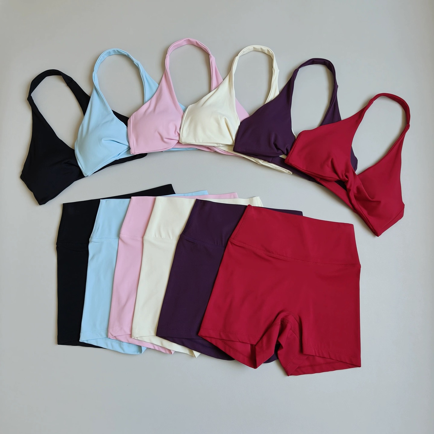 طقم ملابس يوغا نسائي مكون من ق - مراجعة Sports Bra Racerback وسعره