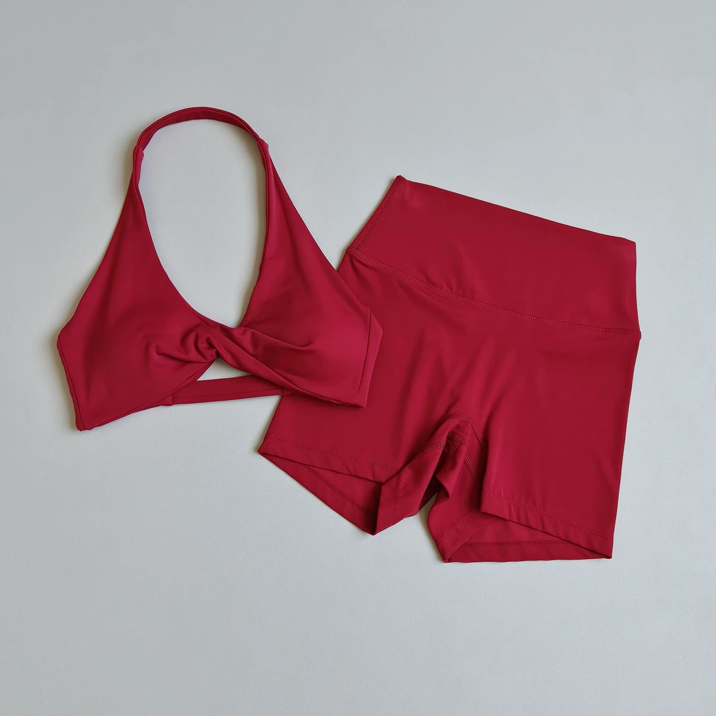 طقم ملابس يوغا نسائي مكون من ق - مراجعة Sports Bra Racerback وسعره